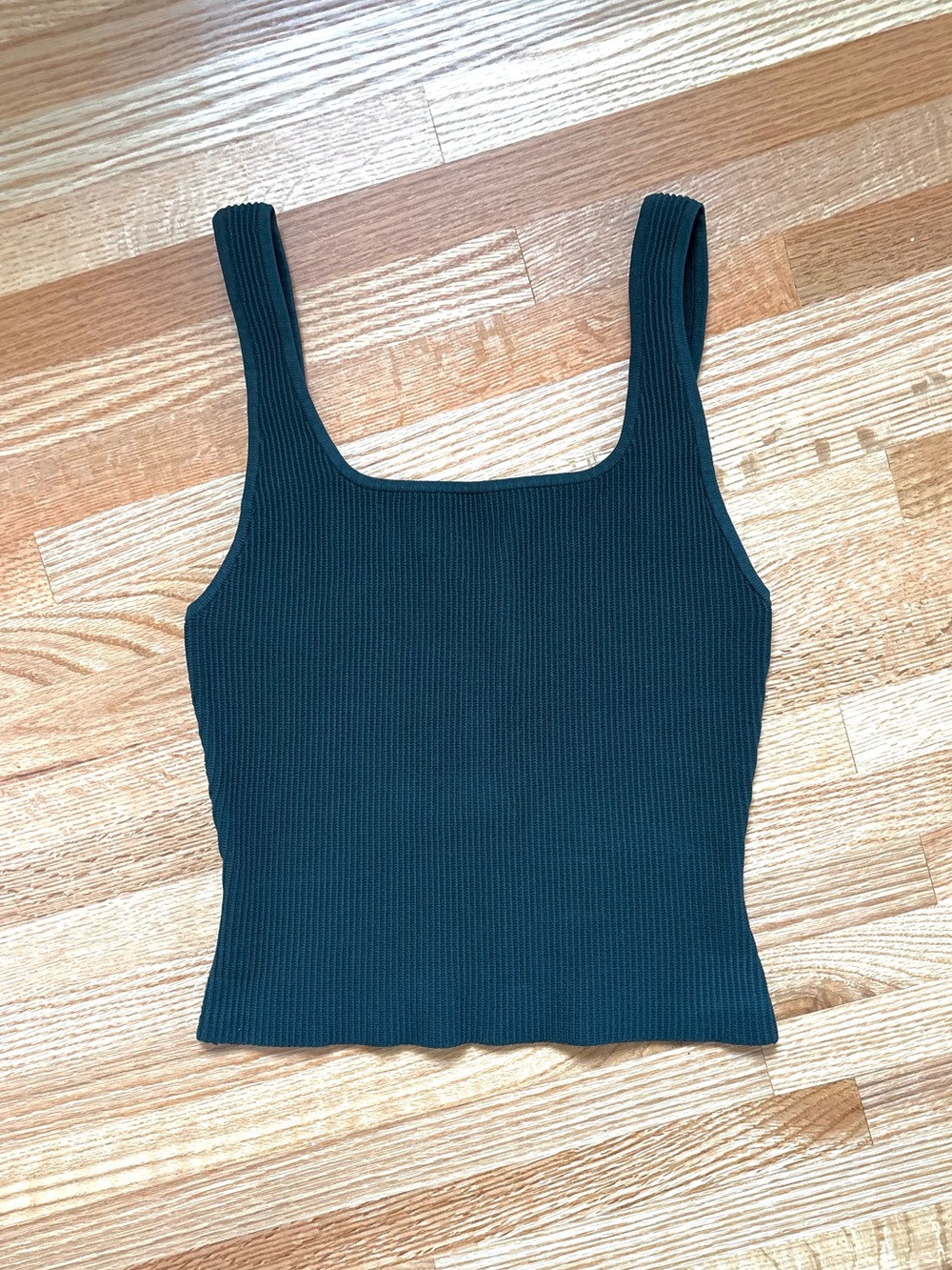 Aritzia Babaton Sculpt Knit Square Neck Tank Top- Medium